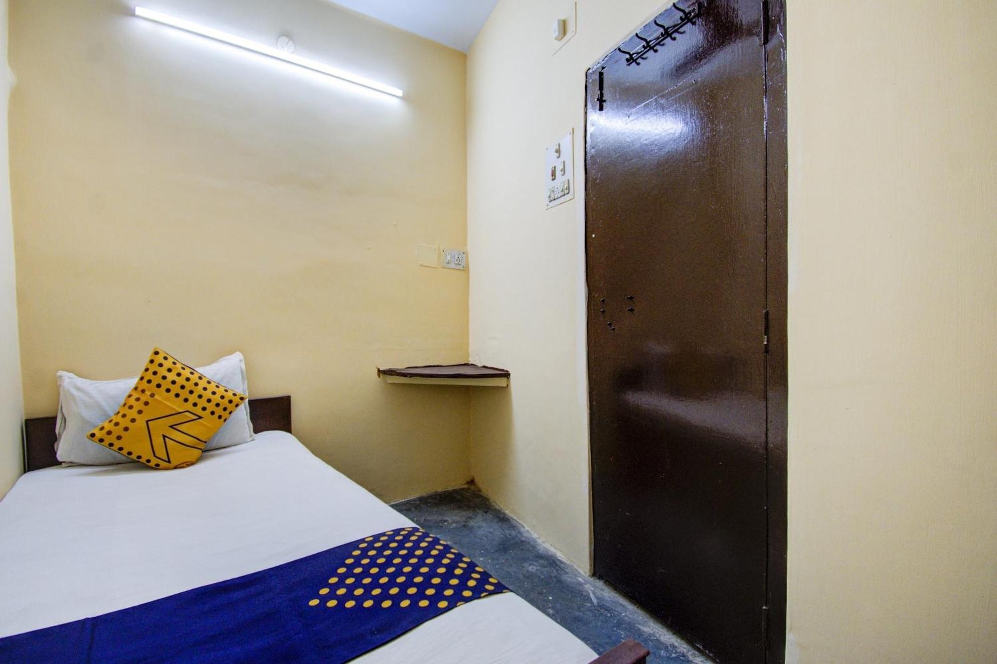 Spot On Dear Hotel Calcutta Calcutta Bara Bazar Esterno foto